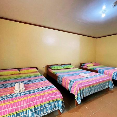 White Beach Hotel Puerto Galera Powered By Cocotel Eksteriør bilde